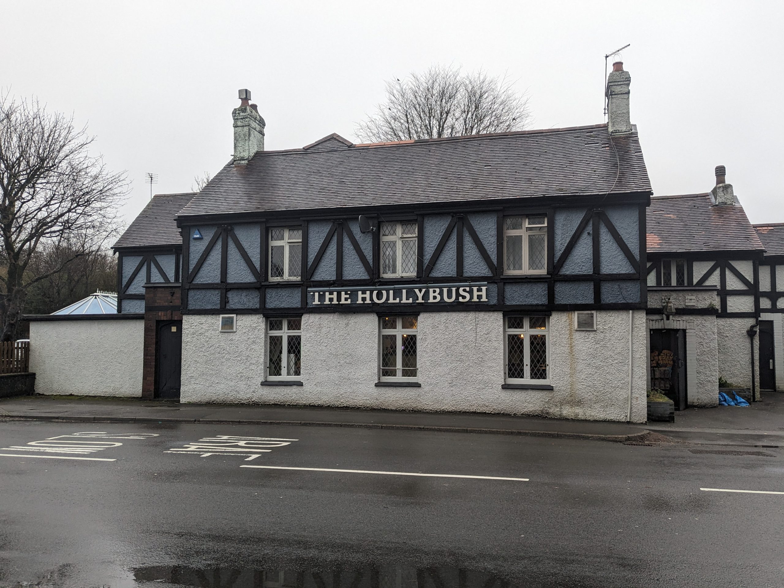 Photo of The Hollybush pub Cardiff
